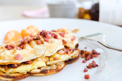 Recipe: Bacon and Egg Waffle Breakfast Sandwich